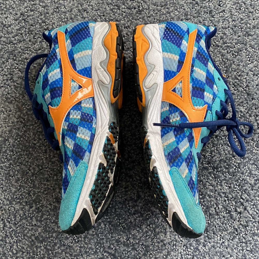 Mizuno Wave Elixir 8, Size 6.5 - image 3